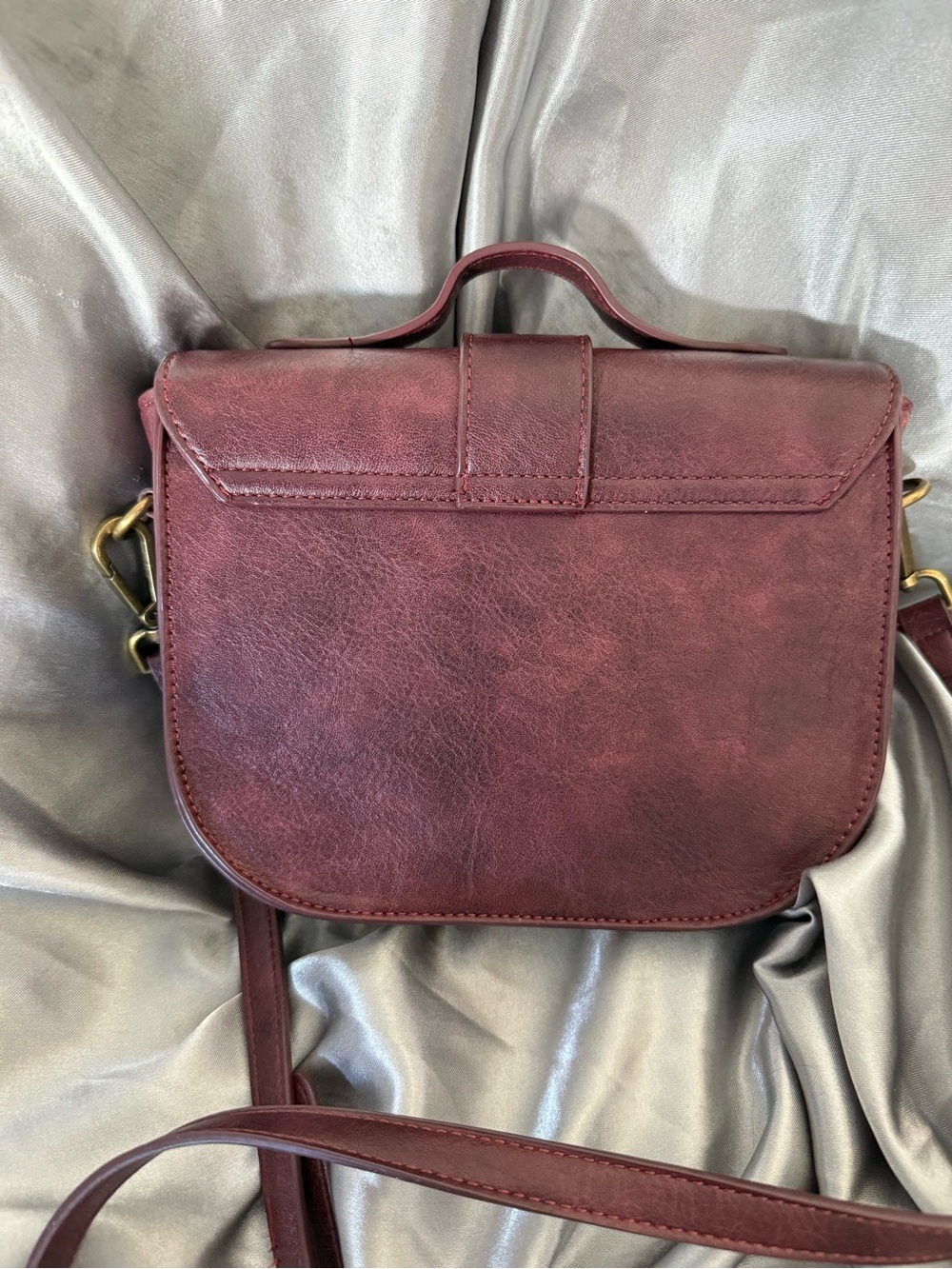 Disturbia Rosamoth Buckle Crossbody Satchel Bag - Picture 2 of 9